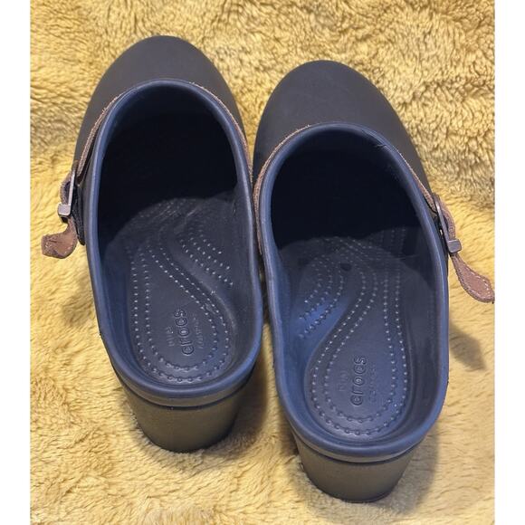 Crocs Woman’s Sz 7W Brown Sarah Clog Heel Dual Mules Suede Leather Strap casual - Picture 7 of 9